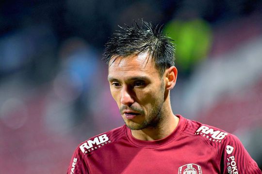 Fundașul stânga Mario Camora (37 de ani) și-a găsit cu greu cuvintele după umilința suferită de CFR împotriva celor de la Corvinul Hunedoara, scor 0-4, în „sferturile” Cupei României Betano.
