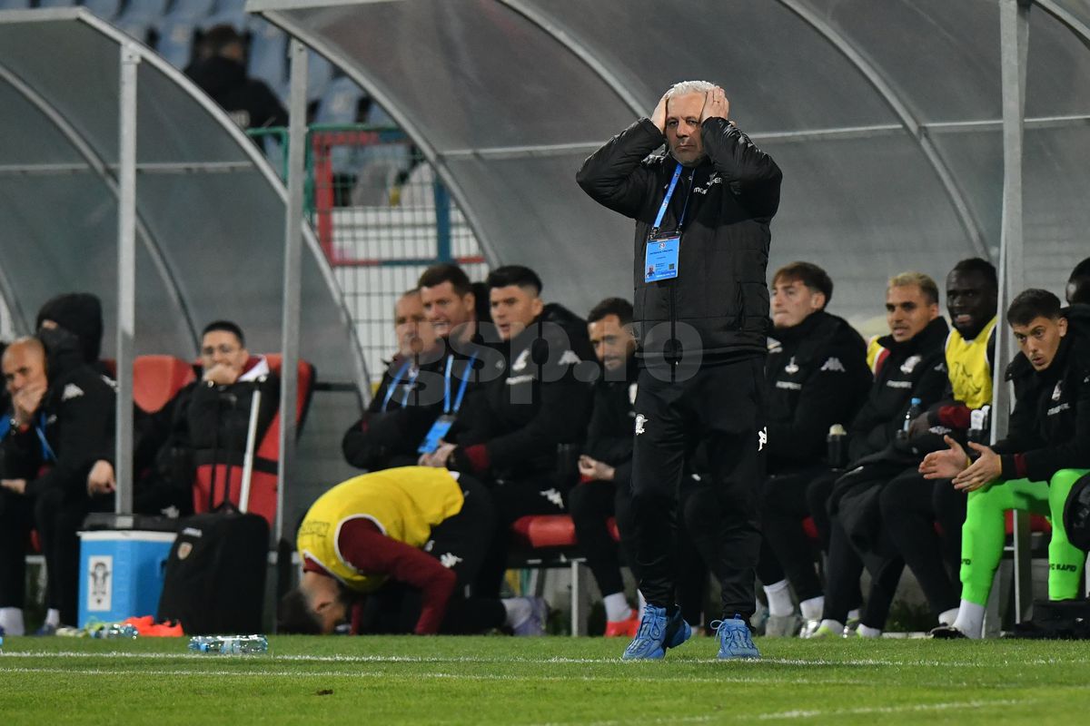Marius Șumudică s-a enervat la flash-interviu: „E o rușine! Ce se întâmplă în fotbalul românesc e inacceptabil!”