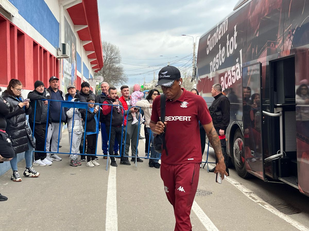 Imagini înainte de Metalul Buzău - Rapid