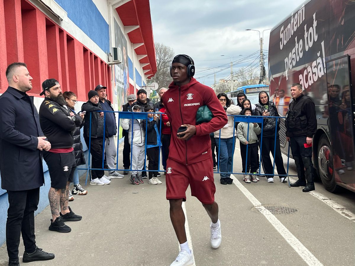 Imagini înainte de Metalul Buzău - Rapid