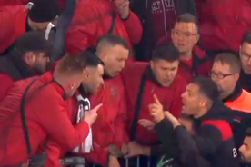 Vedeta lui Leverkusen a urcat în peluză printre ultrașii furioși, după umilința din Cupă! Echipa lui Xabi Alonso, eliminată de Liga a 3-a!