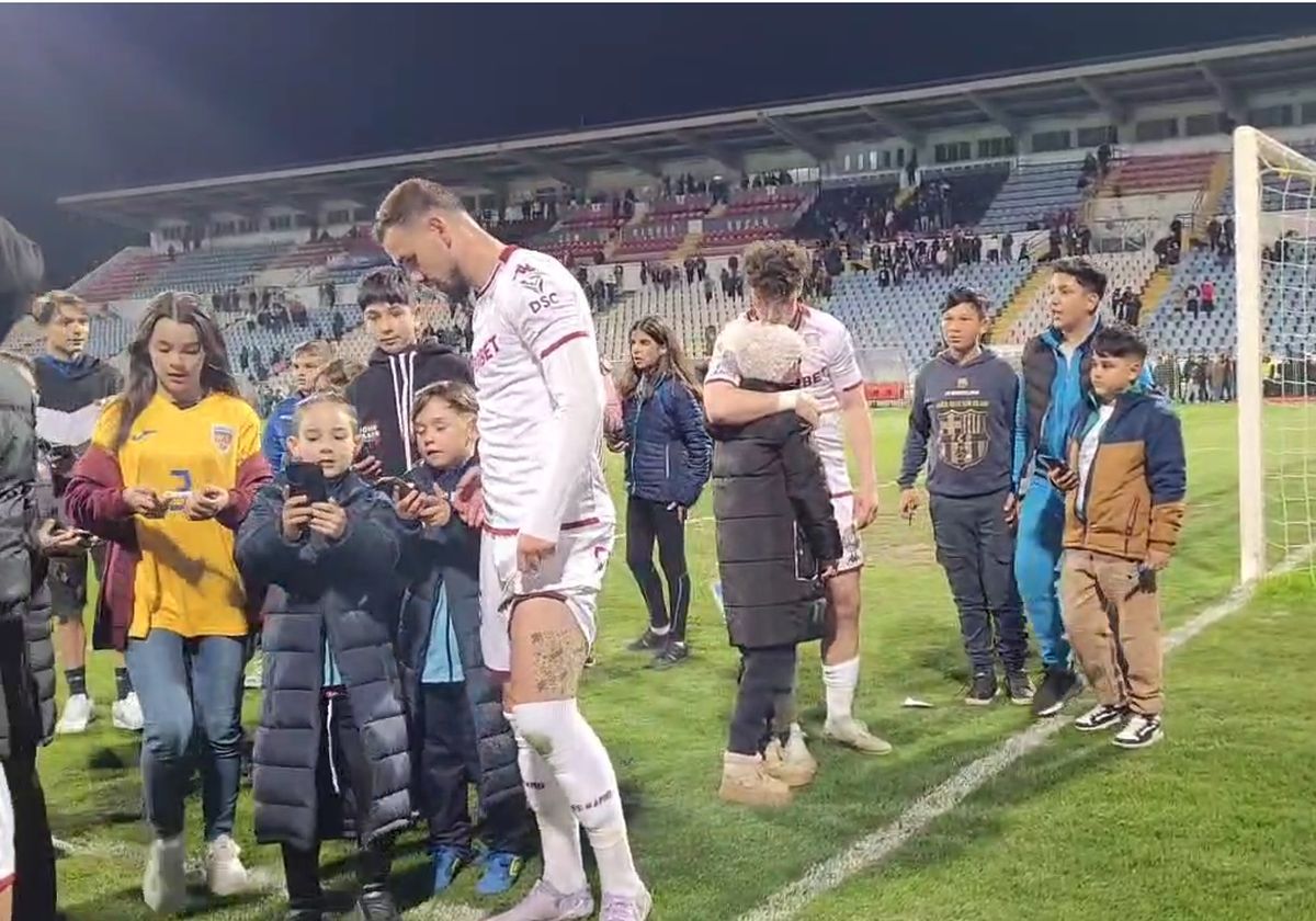 Imagini de la finalul meciului Metalul Buzău - Rapid