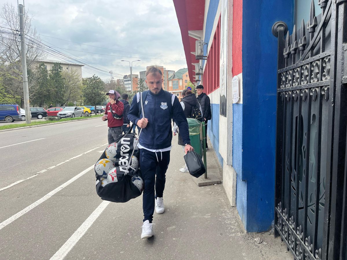 Imagini înainte de Metalul Buzău - Rapid