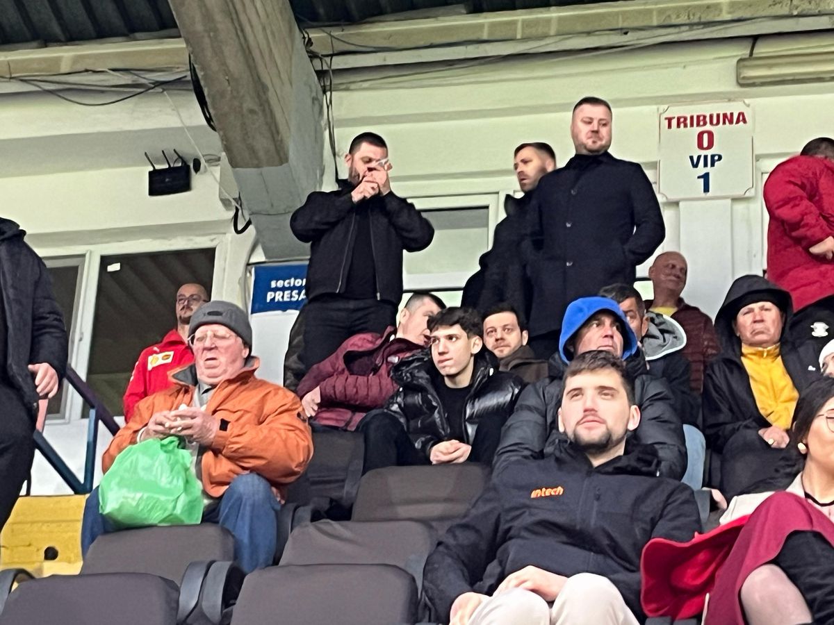 „E mai bine așa?” » Ruptură totală la Rapid! Conducerea e divizată în tribune, suporterii protestează » Ce s-a întâmplat la meciul cu Metalul Buzău