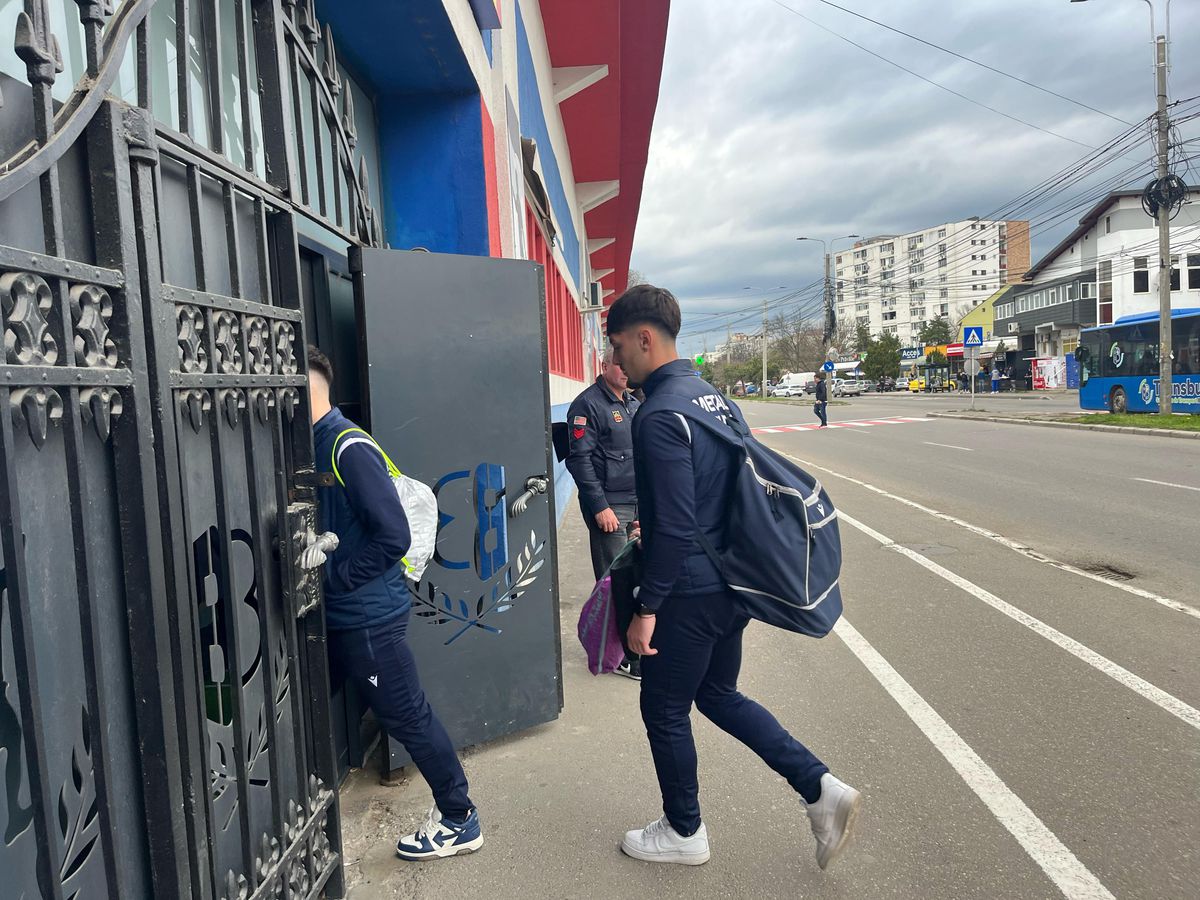 Imagini înainte de Metalul Buzău - Rapid