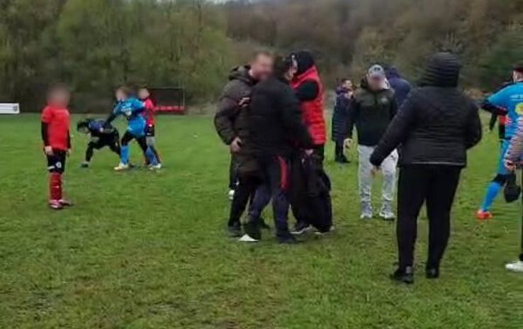 Fotbalistă de 14 ani lovită de mama unui jucător / Foto: Sportul Slăjan.ro