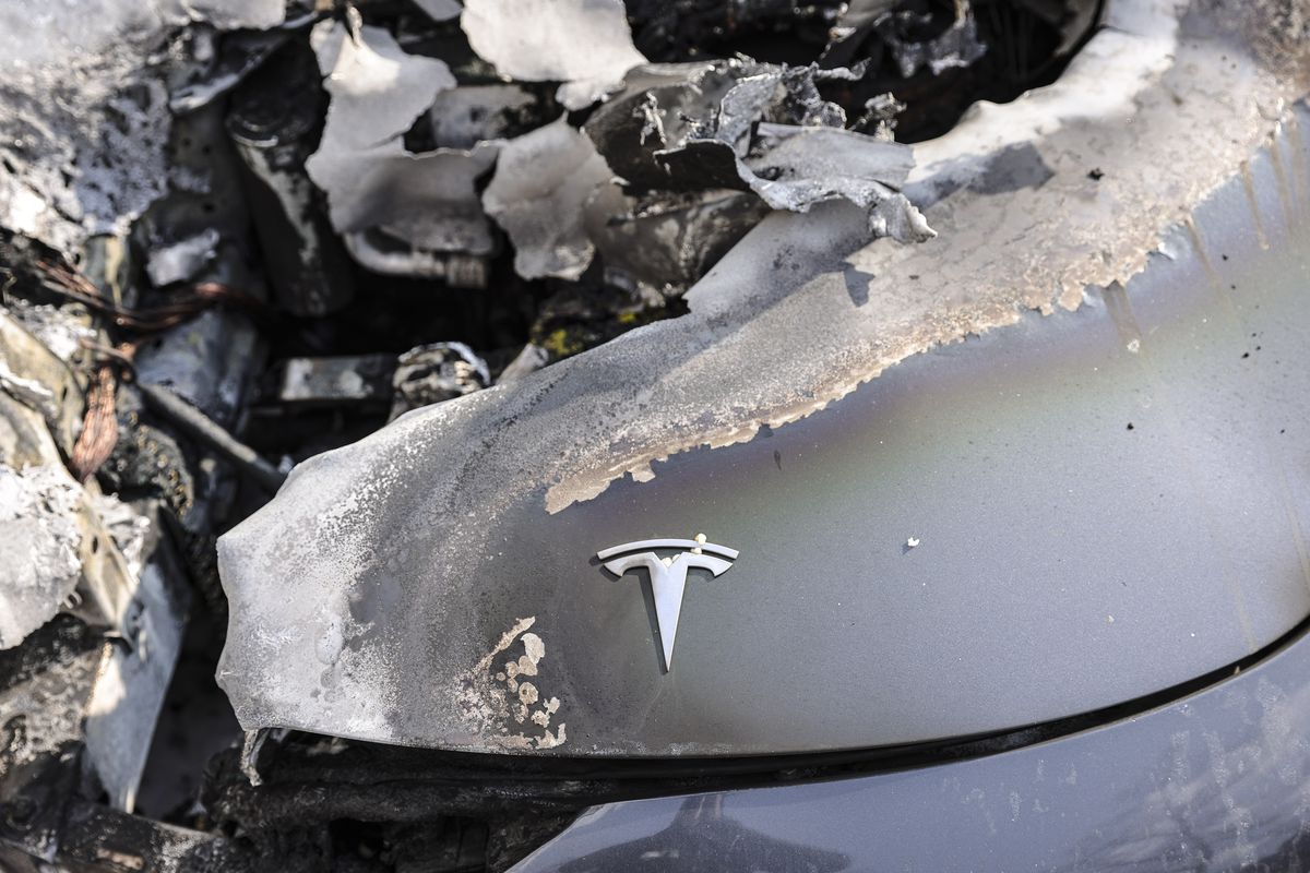 Tesla incendiate în Berlin / foto: Guliver/gettyimages
