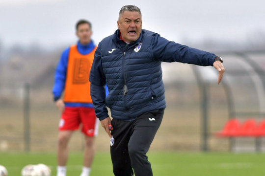 Ilie Stan l-a exclus pe Constantin Budescu din lotul Gloriei Buzău. FOTO: Facebook Gloria Buzău