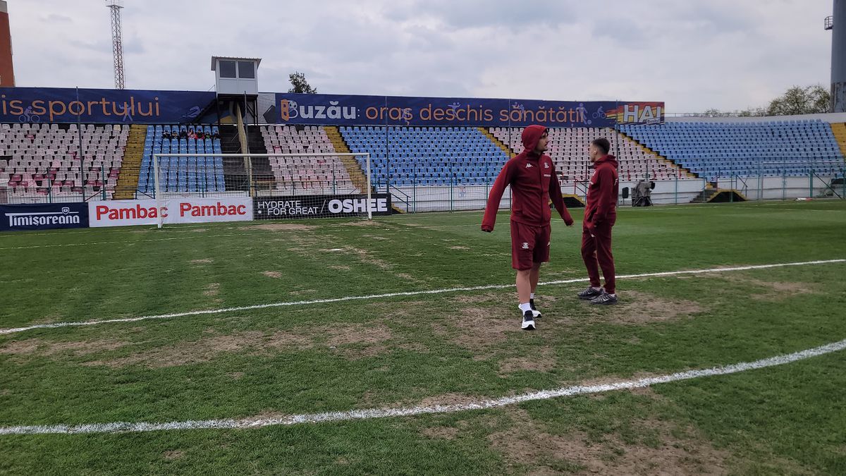 Cum arată gazonul de la Buzău, înainte de Metalul - Rapid