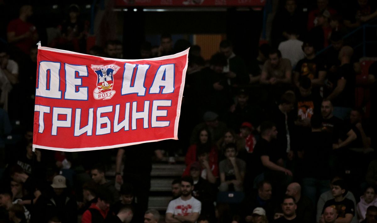 Imagini cu momentele violente petrecute înainte de Steaua Roșie Belgrad - Partizan