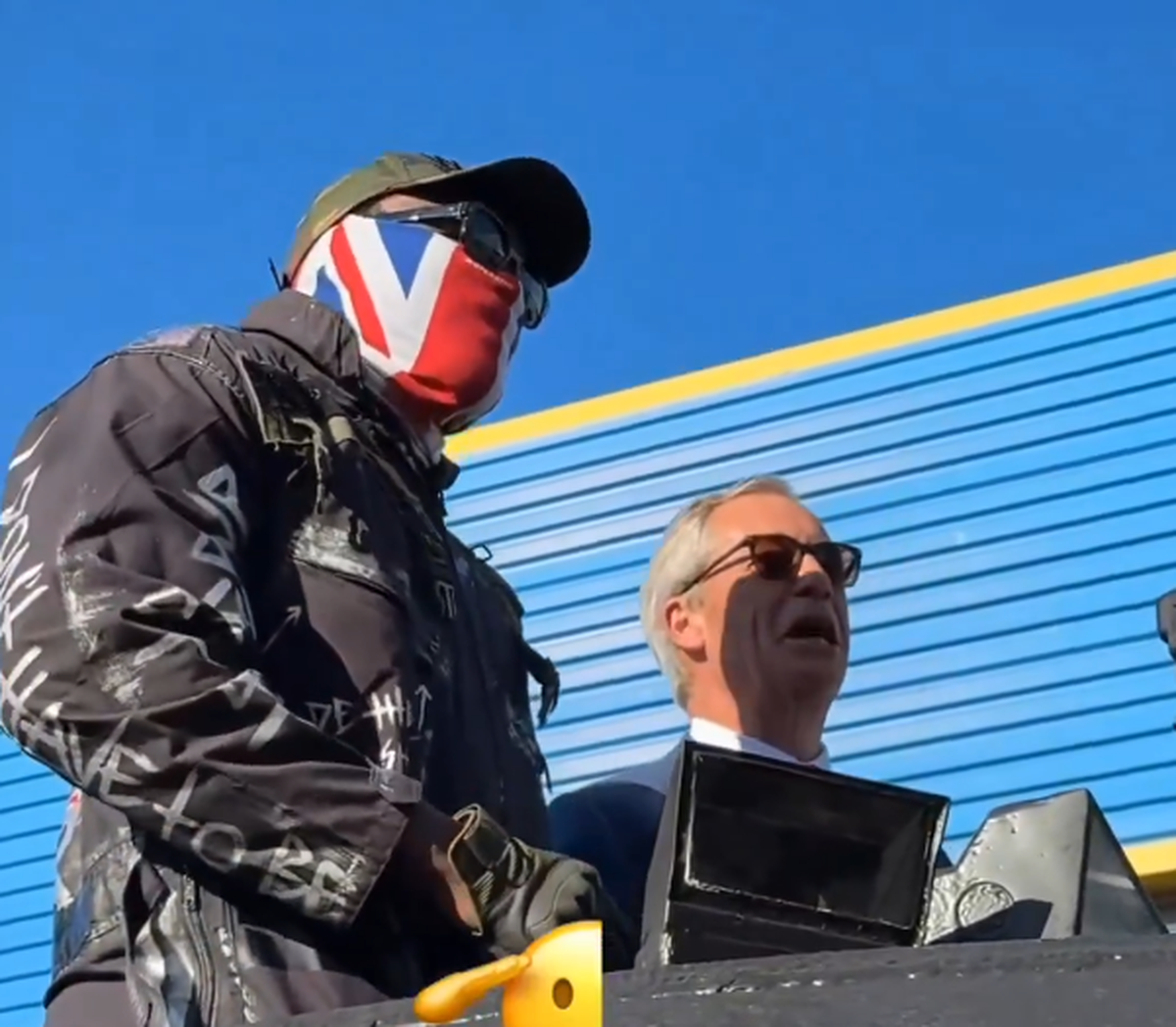 Derek Chisora a venit cu tancul la conferință