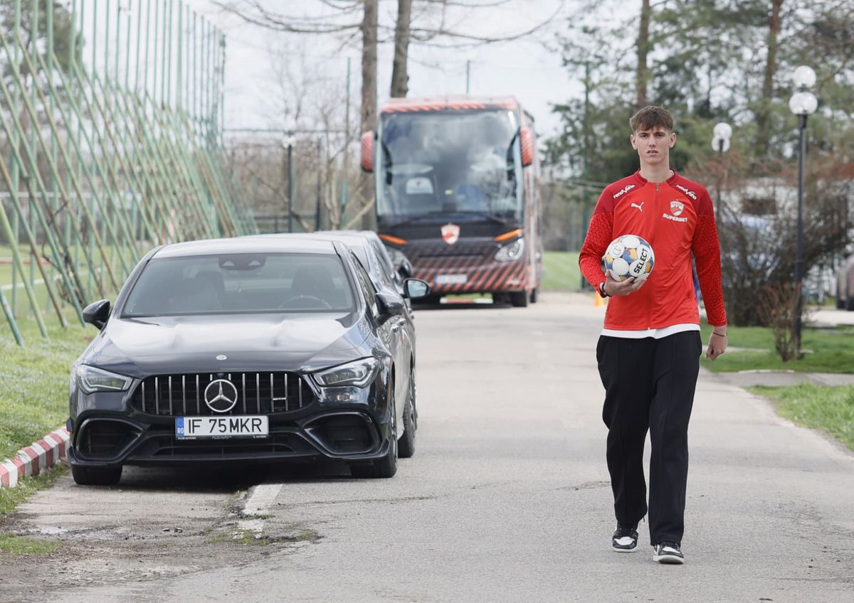 Mihnea Toader, fundașul central de la Dinamo