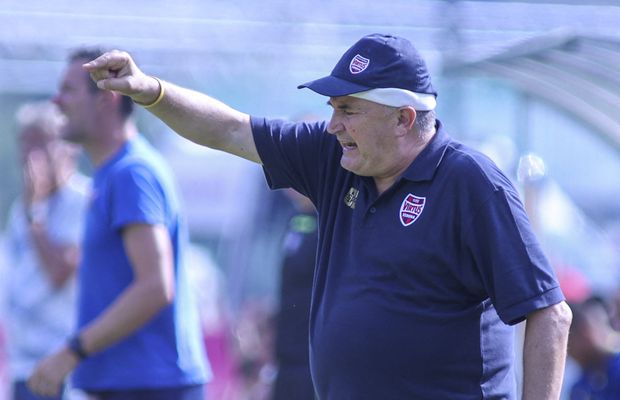 Caz incredibil în Italia: antrenorul s-a autodemis, apoi s-a răzgândit și s-a reangajat după 20 de zile! E pe banca echipei de 44 de ani de zile!