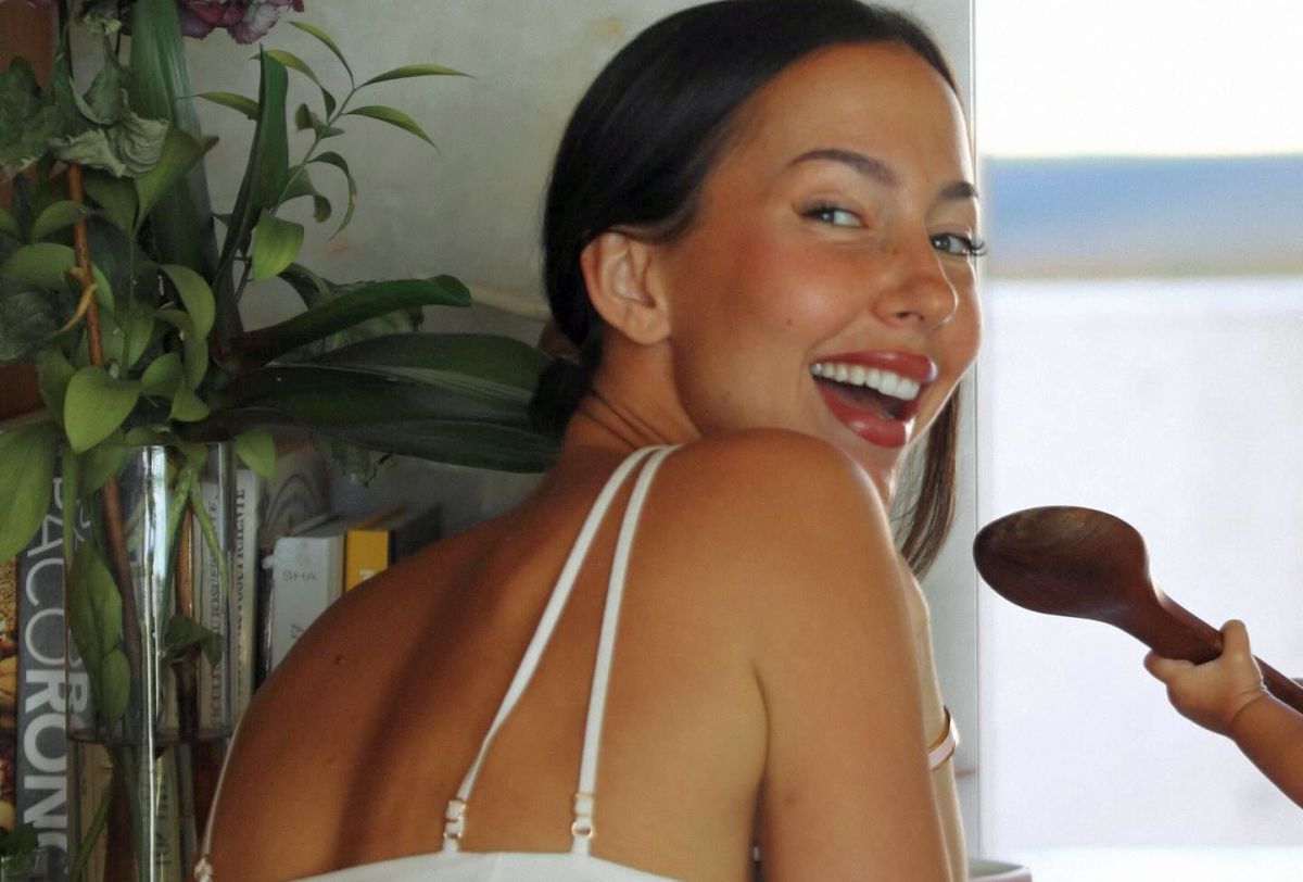 Soția internaționalului Spaniei a spus ce o ține în formă maximă: „Fetelor, 3 ore pe săptămână!”