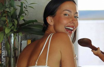 Soția internaționalului Spaniei a spus ce o ține în formă maximă: „Fetelor, 3 ore pe săptămână!”