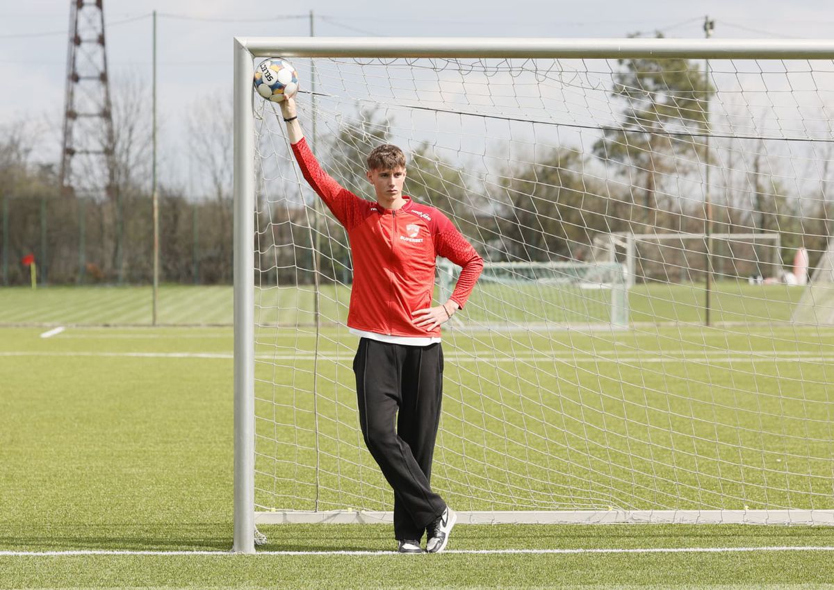 A lăsat-o pe FCSB pentru Dinamo și dezvăluie secretul celor 2,01 metri înălțime: „Toți îmi spun «Wembanyama»”