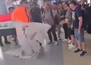 Suporteri irakieni atacați pe aeroportul din Dallas înainte de Campionatul Mondial: „Nu veniți! Aici e America”
