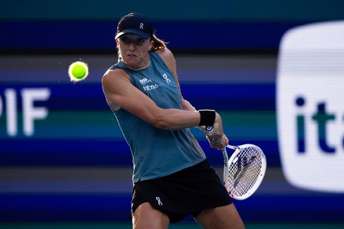 Iga Swiatek în meciul pierdut cu Magda Linette la Miami 2026 Foto: Imago Images