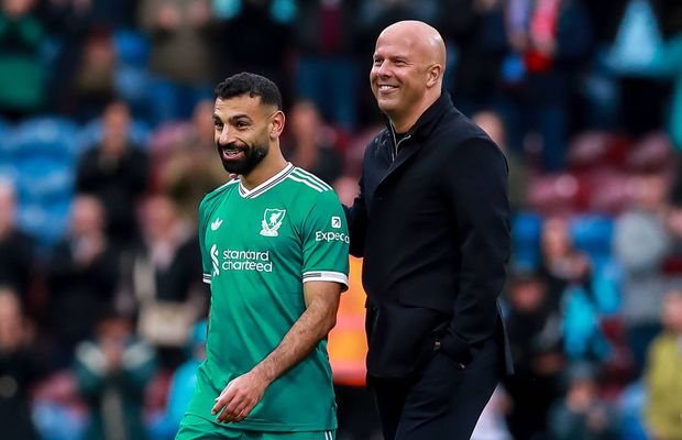 Arne Slot a „îngropat securea” cu Mohamed Salah: „Ne va părăsi ca o legendă a lui Liverpool”