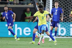 Vinicius jr, criticat dur de legendele Braziliei: „Am fost foarte furios să-l văd cu numărul 10”