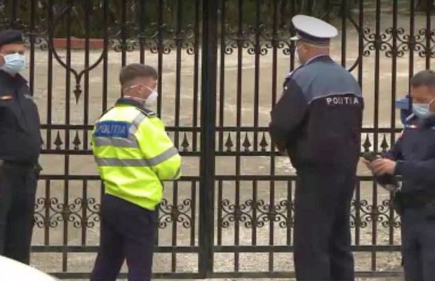 COVID-19. Un bărbat infectat cu noul coronavirus a fugit din ambulanță! A plecat cu un taxi și a fost prins după 150 de kilometri