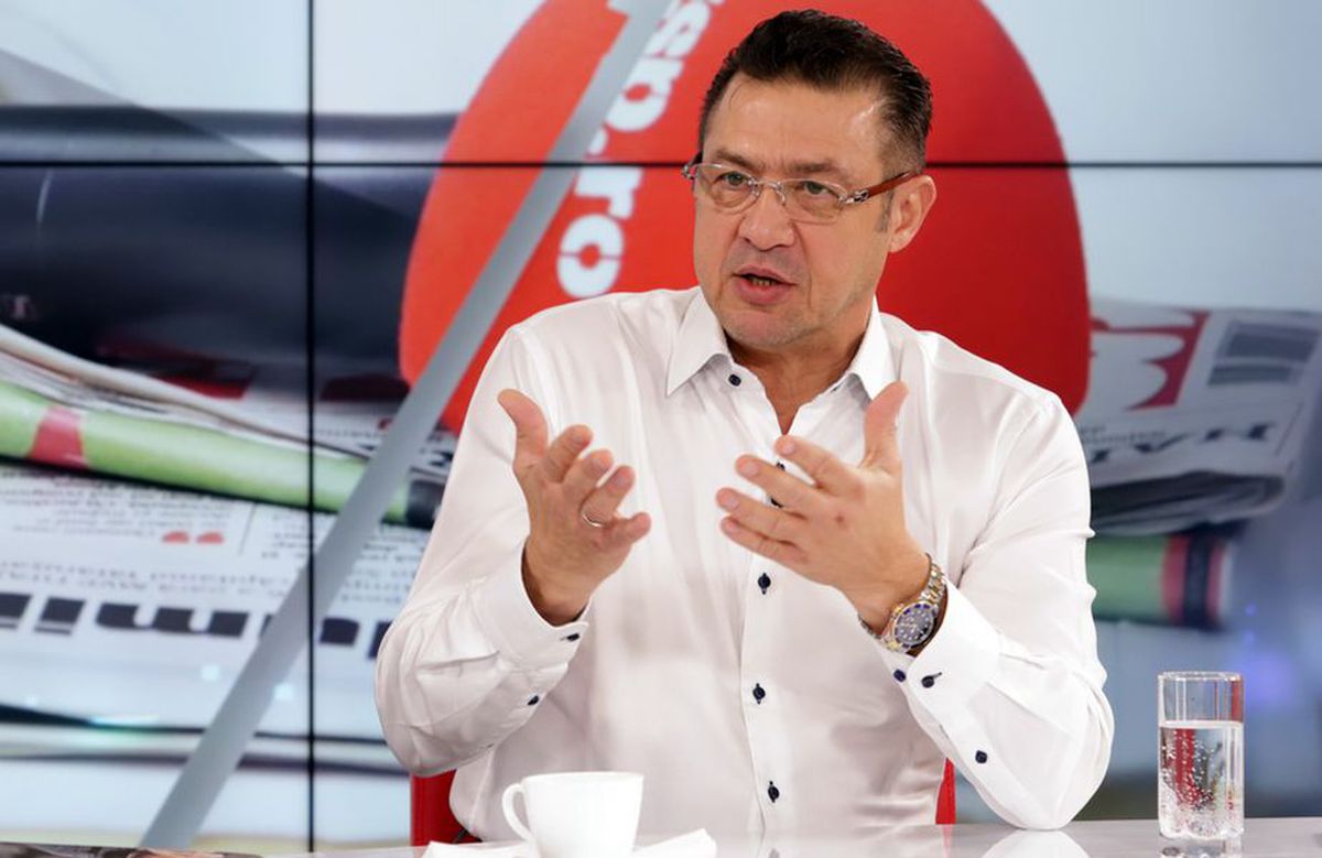 Ai ratat ediția specială cu Rudel Obreja? Miercuri, de la ora 20:00, dezvăluiri în exclusivitate: „Klaus Iohannis e un penal! Suntem niște idioți!”