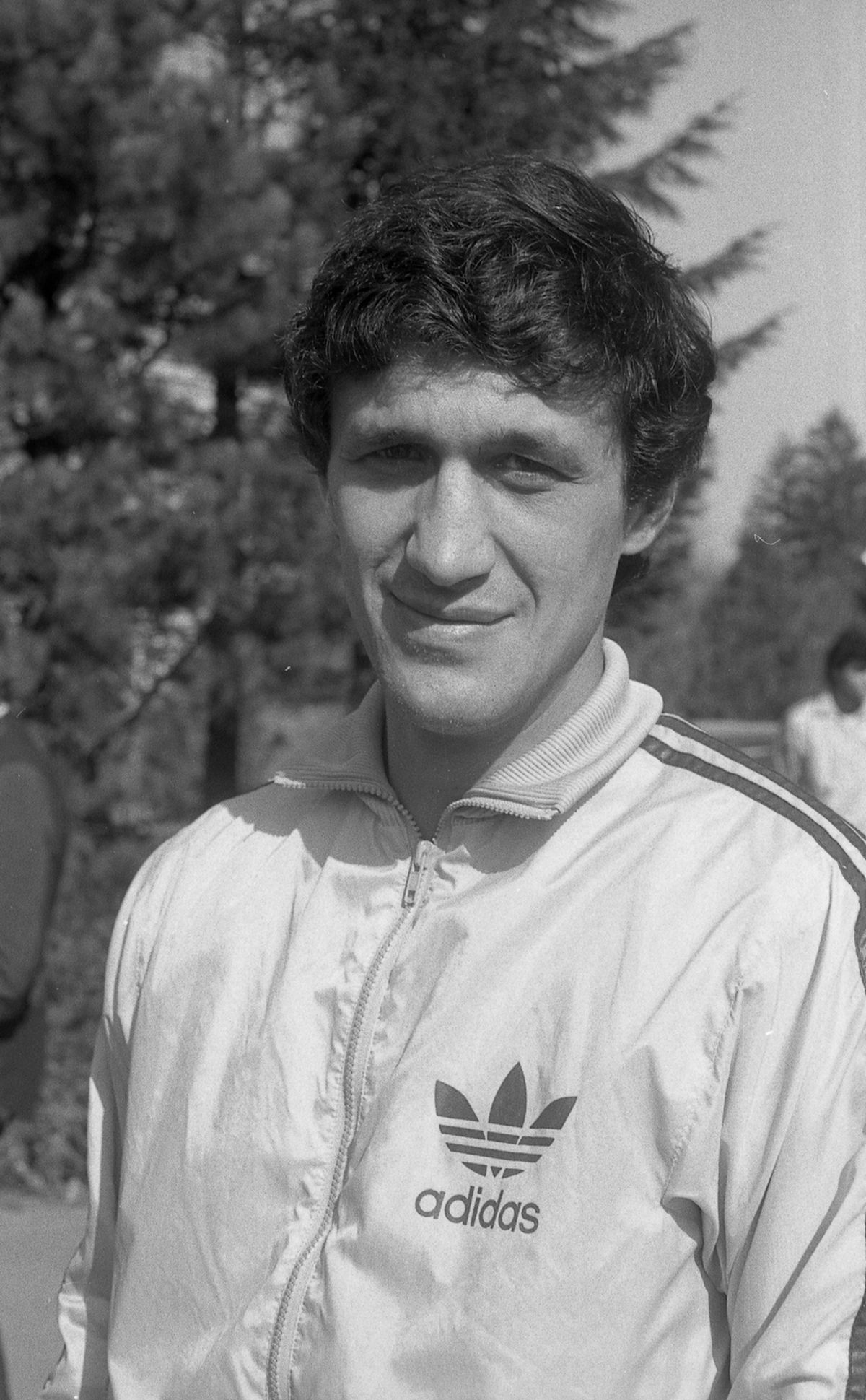 RETRO GSP. 33 de ani de când Cămătaru a început cursa grotescă pentru "Gheata de Aur": 26 de goluri în 9 meciuri, doar cu Steaua n-a marcat