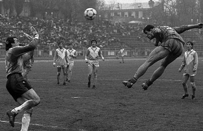 RETRO GSP. 33 de ani de când Cămătaru a început cursa grotescă pentru "Gheata de Aur": 26 de goluri în 9 meciuri, doar cu Steaua n-a marcat