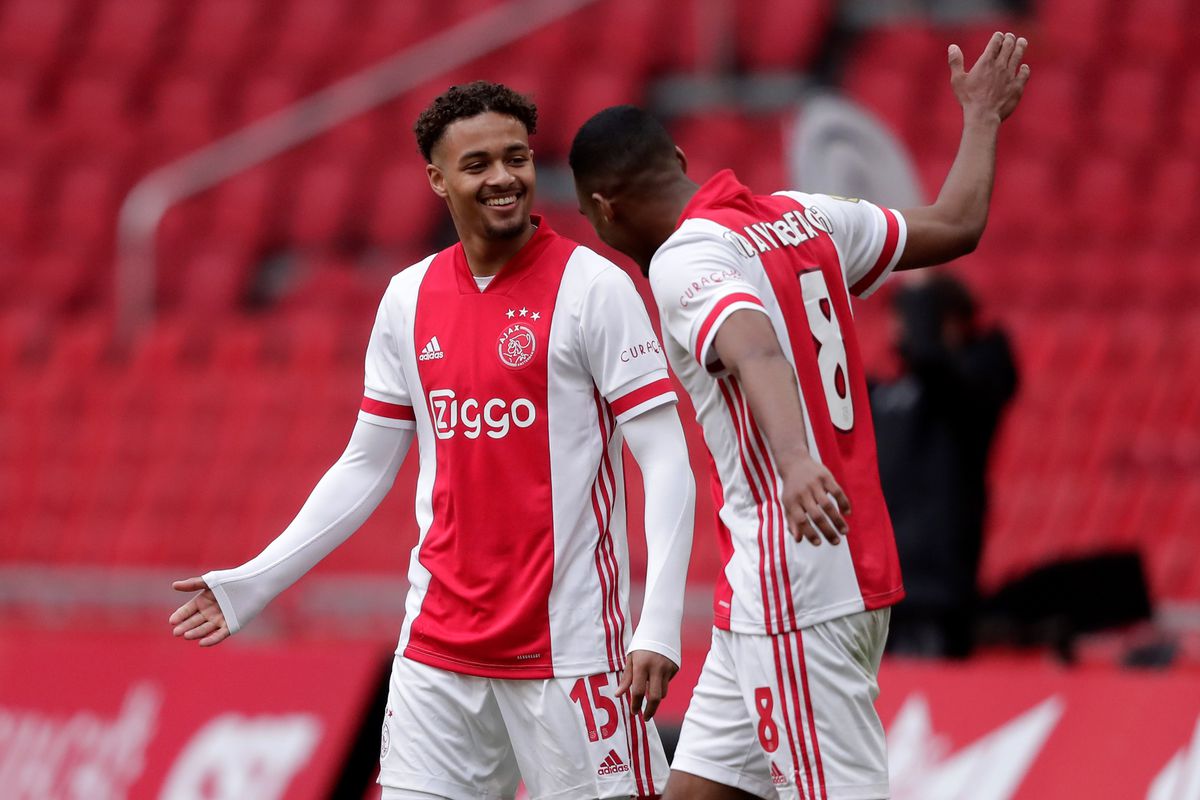 Ajax Amsterdam sărbătorește titlul cu numărul 35! Imagini senzaționale din Amsterdam