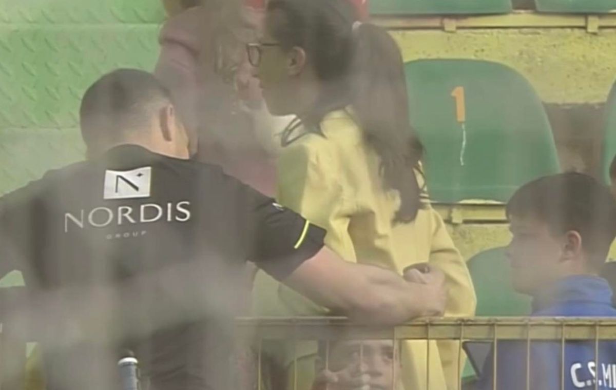 Imagini rare » Ce făcea Istvan Kovacs la pauza meciului CS Mioveni - Botoșani