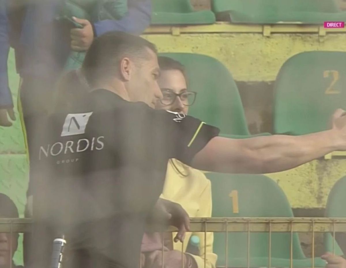 Imagini rare » Ce făcea Istvan Kovacs la pauza meciului CS Mioveni - Botoșani