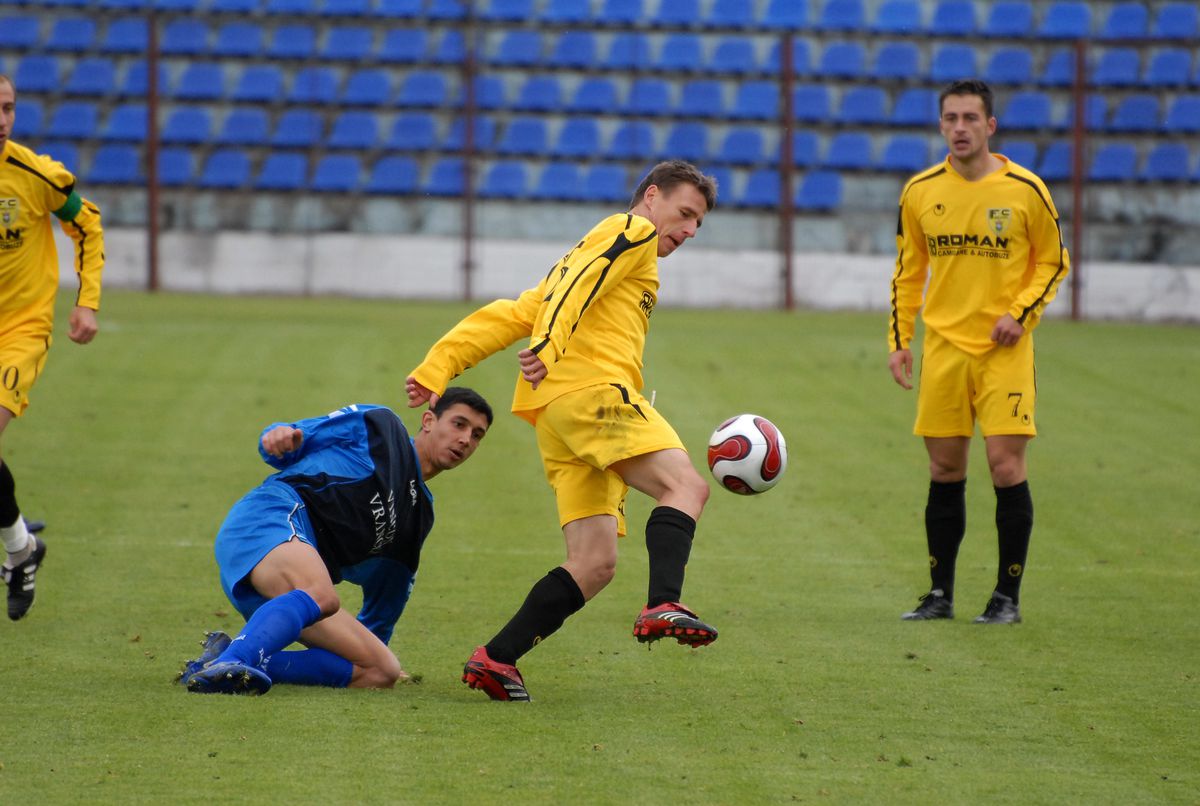 Povestea incredibilă a unui caz de dopaj în Divizia A: „Am luat urină de la colegul și am adăugat apă, cu acordul agenților antidoping. Am spus adevărul și am luat 6 luni”