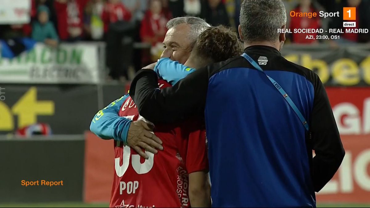 Panică la Arad: ambulanța a intrat pe teren, după ce Rareș Pop s-a prăbușit pe teren