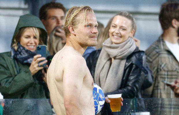 A reușit un poker de senzație în victoria Veneziei și apoi s-a dus să-și pună un pahar cu bere!