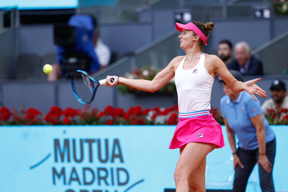 Irina Begu - Maria Sakkari, în „sferturile” turneului de la Madrid