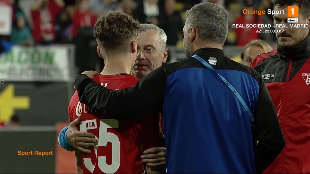 Panică la Arad: ambulanța a intrat pe teren, după ce Rareș Pop s-a prăbușit pe teren