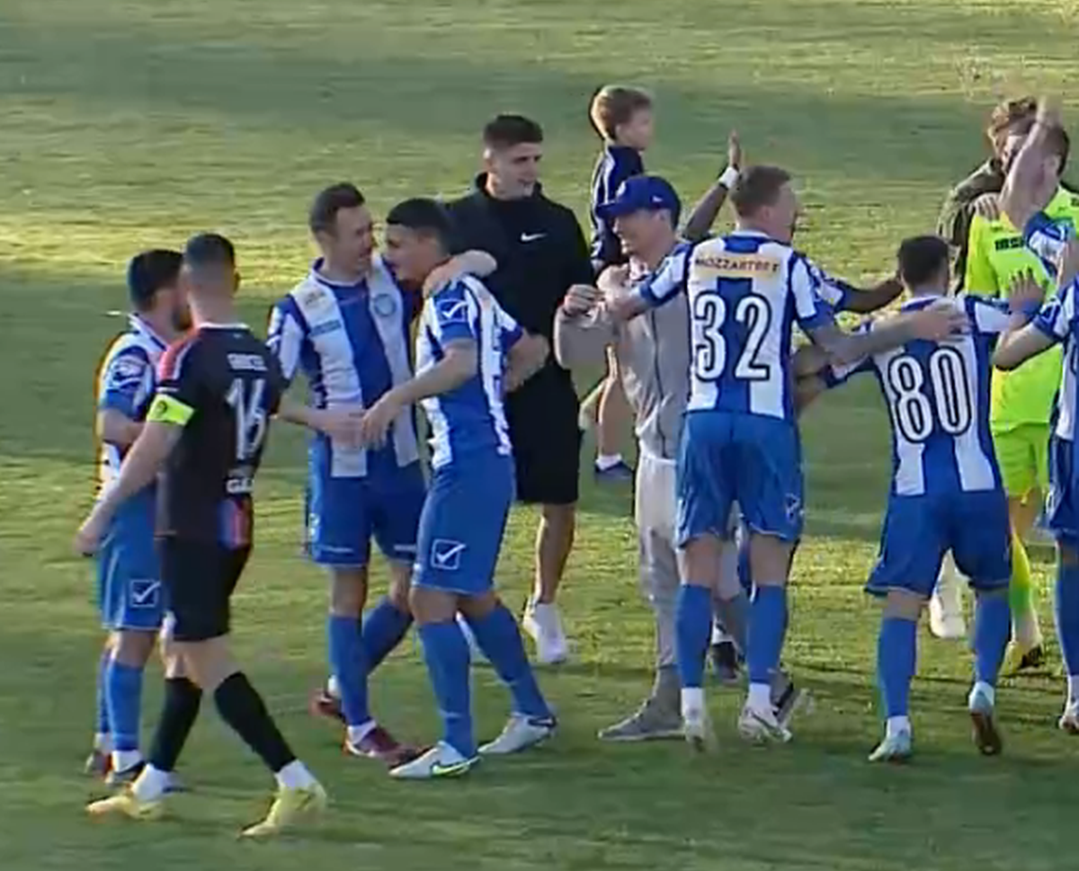 Poli Iași a câștigat derby-ul Moldovei și revine în Liga 1! Fanii au pătruns pe gazon și au sărbătorit cu jucătorii » Calcule: Dinamo o pândește pe Oțelul