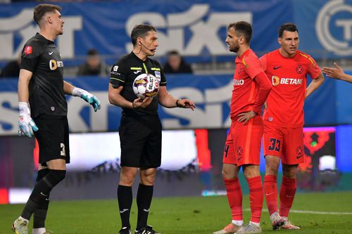 FCSB cere arbitri străini în play-off