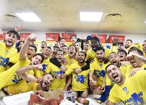 Prima în elită: echipa românului care a refuzat naționala a promovat oficial în Serie A!