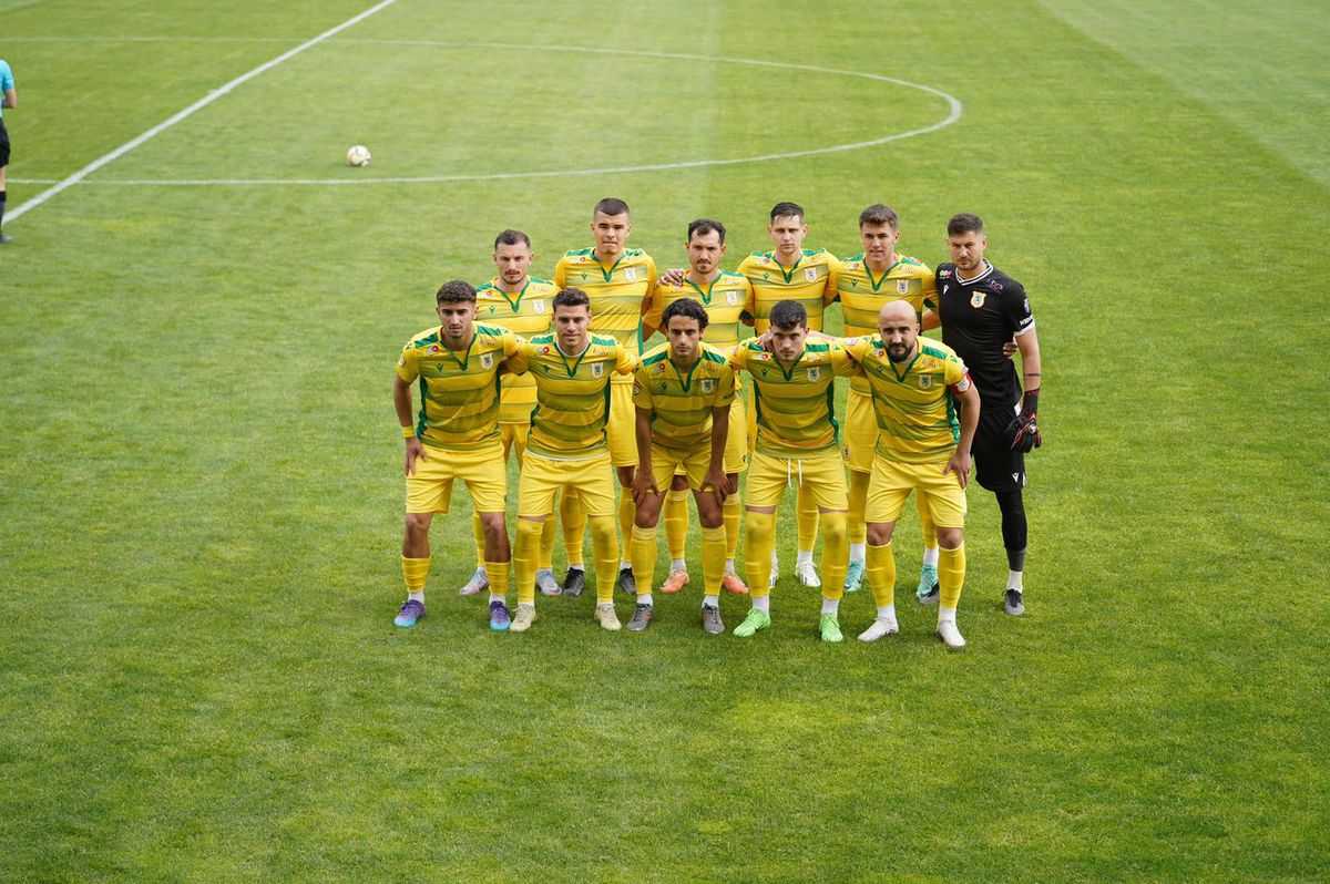 LIGA 2. Pregătiți fiesta! Rezultatul neașteptat din CS Mioveni - Csikszereda îi aduce pe buzoieni la un punct de promovarea matematică în Superliga