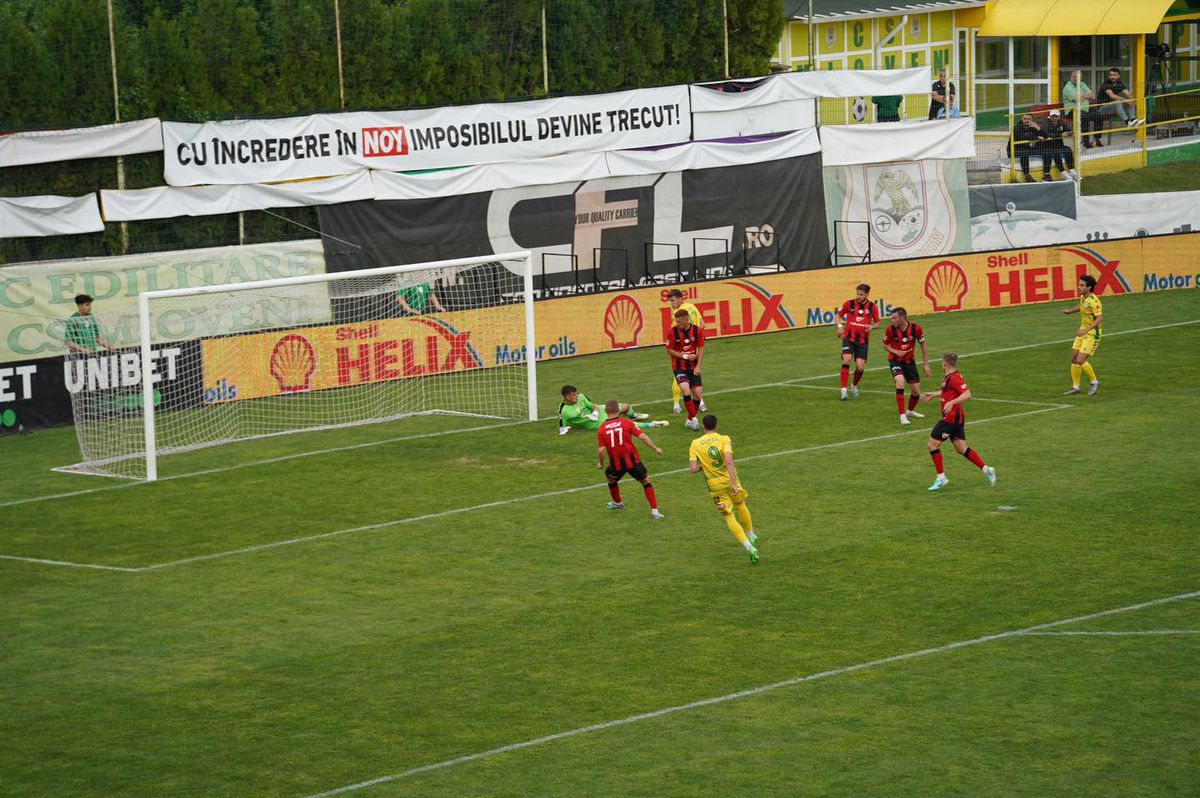 LIGA 2. Pregătiți fiesta! Rezultatul neașteptat din CS Mioveni - Csikszereda îi aduce pe buzoieni la un punct de promovarea matematică în Superliga