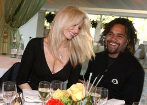 Adriana Karembeu, dezvăluiri tulburătoare în noua carte » Secretul intim ținut pe durata căsătoriei cu fostul internațional francez: „N-am vrut să-l supăr”