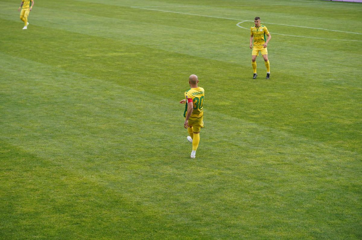 LIGA 2. Pregătiți fiesta! Rezultatul neașteptat din CS Mioveni - Csikszereda îi aduce pe buzoieni la un punct de promovarea matematică în Superliga