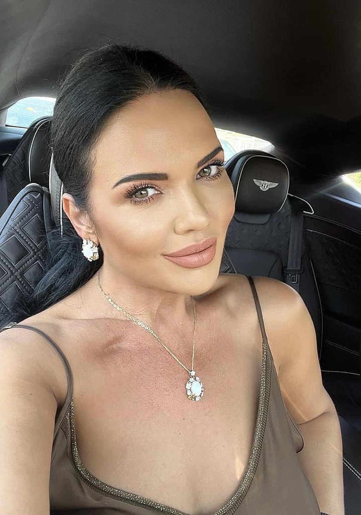 Ioana Simion, după nunta-surpriză cu Ilie Năstase: „Mi-a spus că-mi oferă divorțul la notar, doar să îi împlinesc o singură dorință”