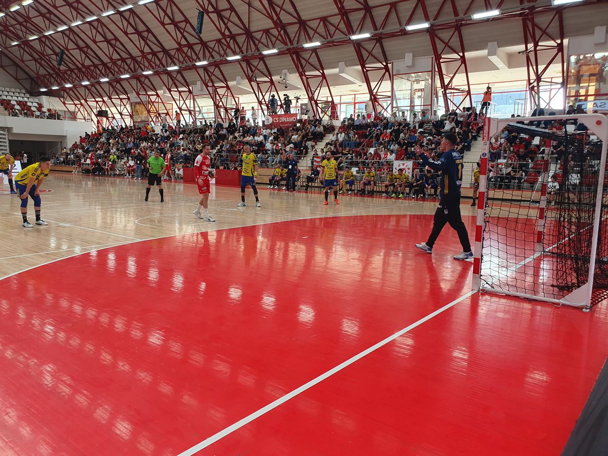 Dinamo, vechea și noua campioană a României la handbal masculin! Sărbătoare chiar în ziua retrogradării rivalei Steaua