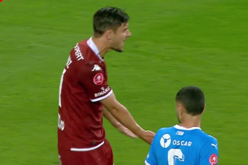 Burmaz și Ciobotariu s-au luat la ceartă în Craiova - Rapid, foto: captură Orange Sport