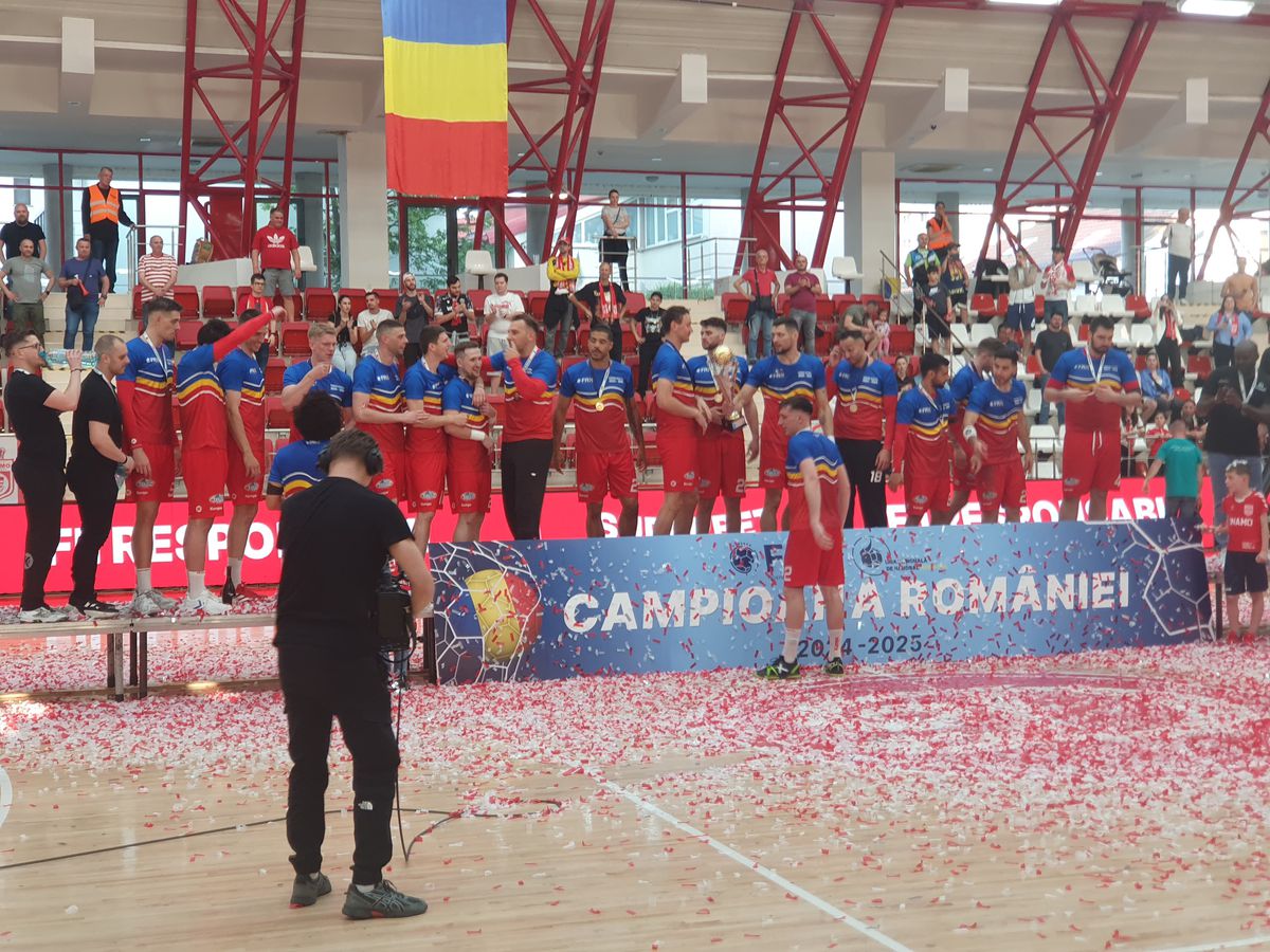 Dinamo, campioana României la handbal masculin