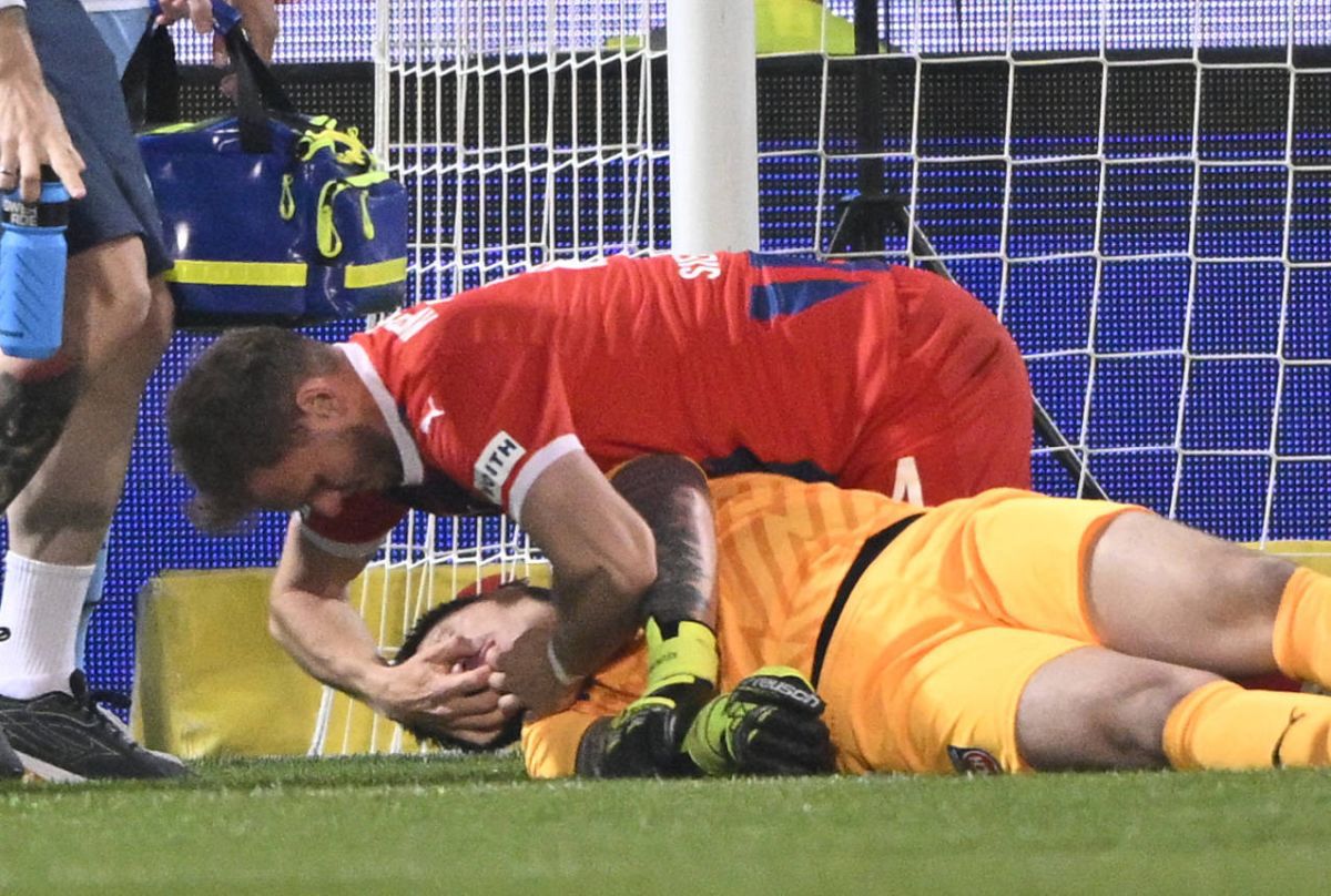 Kevin Muller, portarul lui Heidenheim, și-a pierdut cunoștința în meciul cu Bochum, după ciocnirea cu Ibrahima Sissoko
