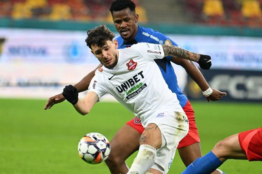 Ianis Stoica, într-un duel cu FCSB / FOTO: Imago