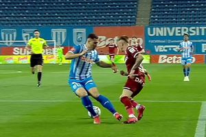 E sigur că Rapid trebuia să primească penalty în Bănie: „Neglijență a fundașului!”